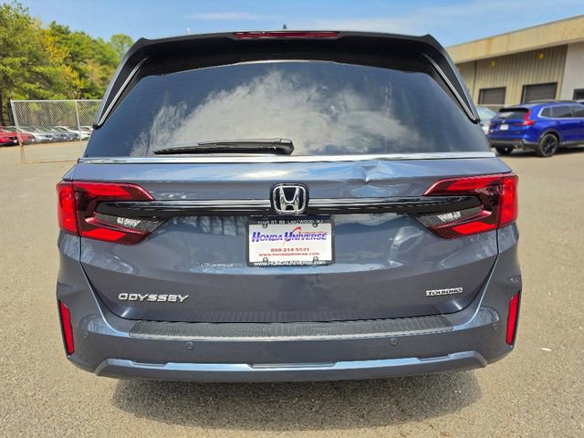Used 2025 Honda Odyssey Touring image 4