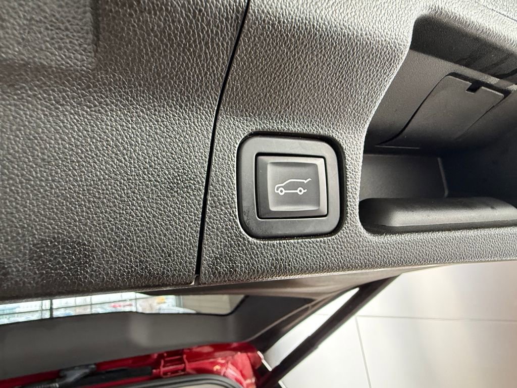 Used 2019 GMC Acadia SLT image 22