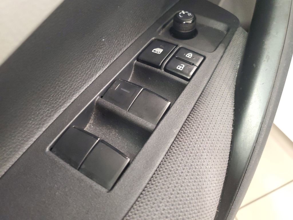 Used 2023 Toyota Corolla LE image 18
