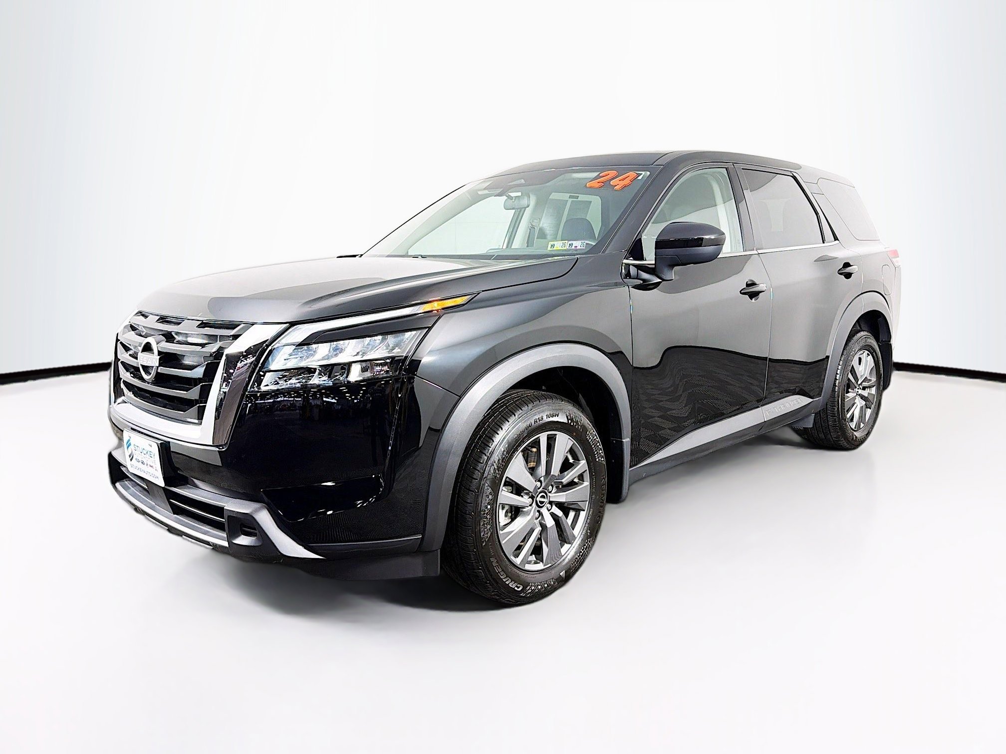 Used 2024 Nissan Pathfinder S image 4