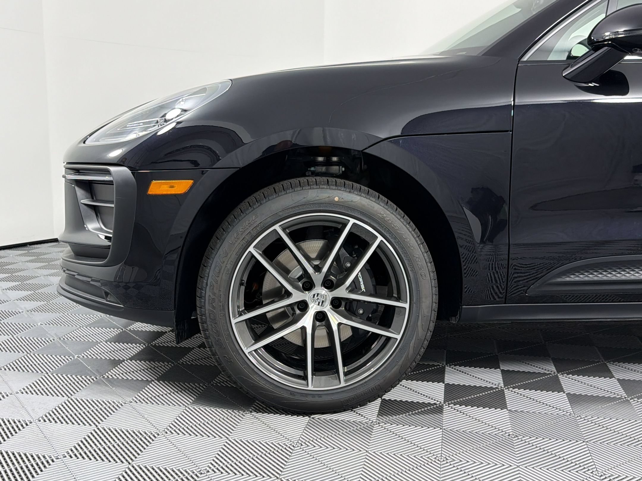 New 2026 Porsche Macan AWD/4WD image 13