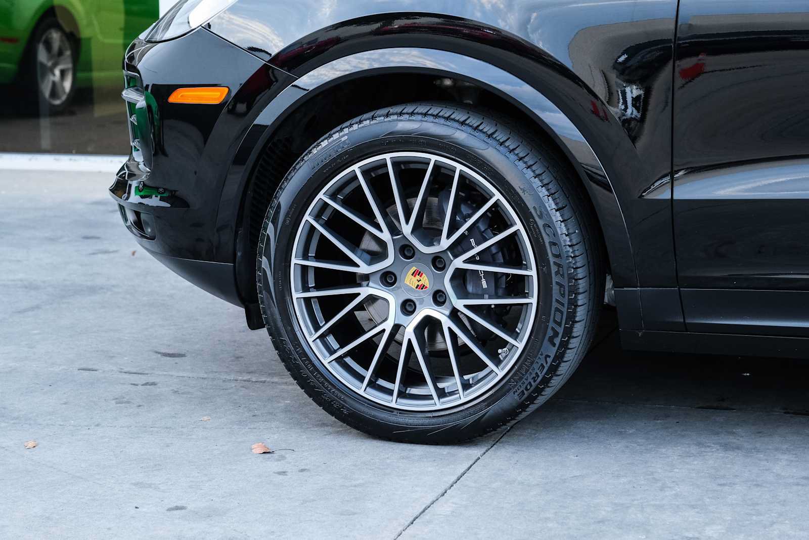 Used 2019 Porsche Cayenne AWD/4WD image 17