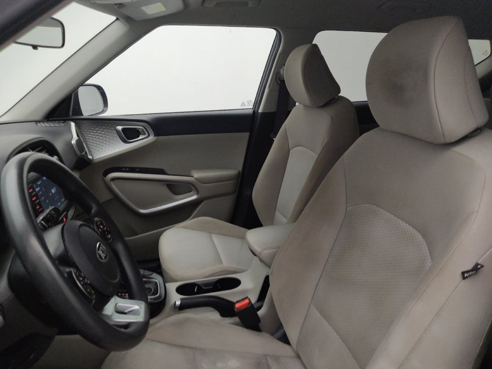 Used 2020 Kia Soul LX FWD image 17