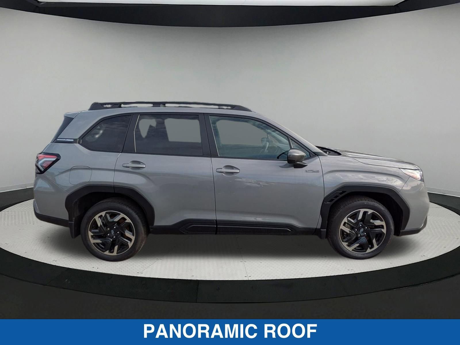 Certified 2025 Subaru Forester Premium AWD/4WD image 2