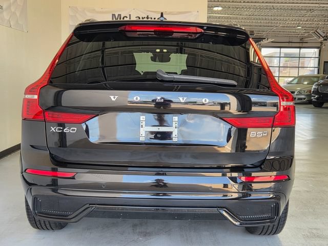 Certified 2024 Volvo XC60 B5 Plus AWD/4WD image 4