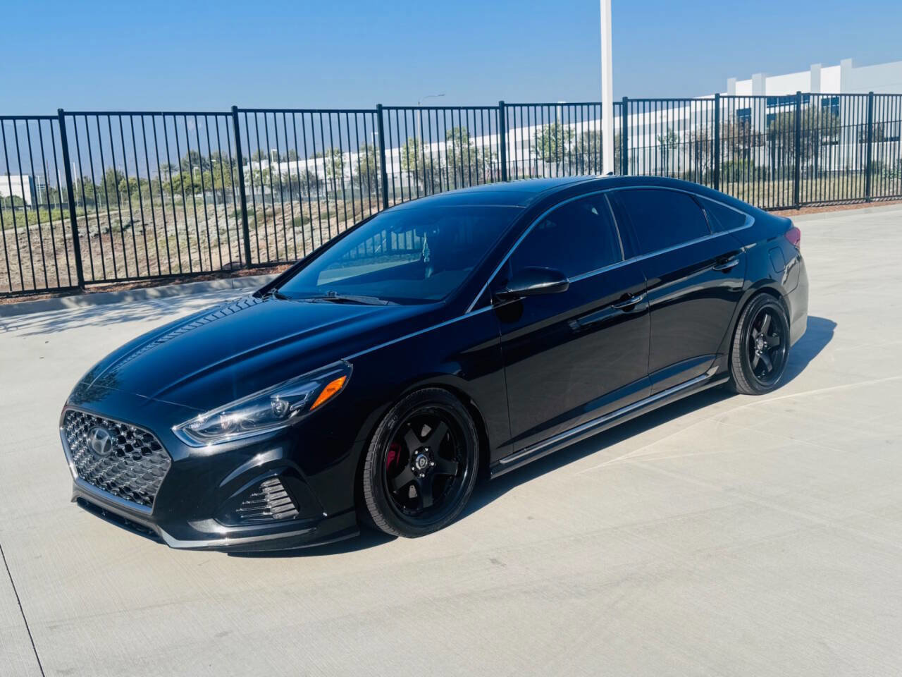 Used 2019 Hyundai Sonata Limited image 1