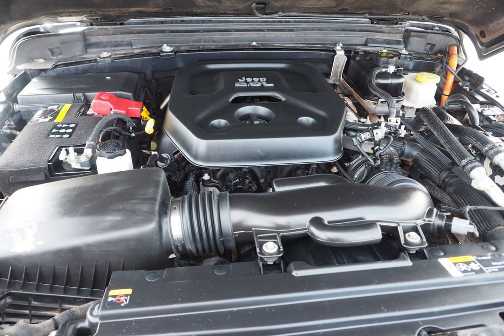 Used 2022 Jeep Wrangler Unlimited Rubicon 4xe w/ Cold Weather Group image 12