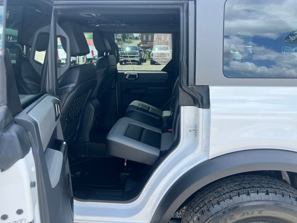 Used 2023 Ford Bronco Big Bend AWD/4WD image 16