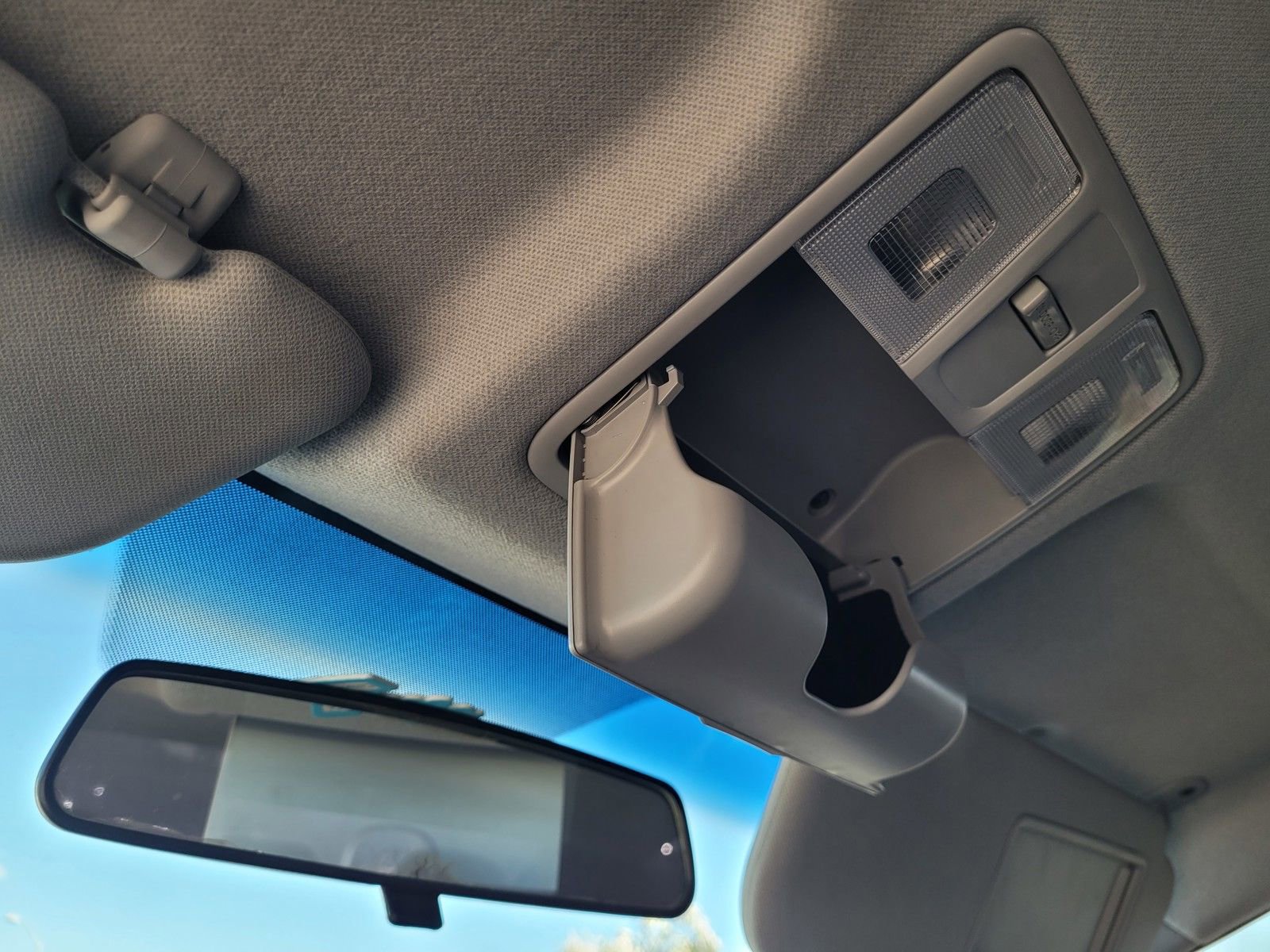 Used 2016 Hyundai Elantra SE image 27