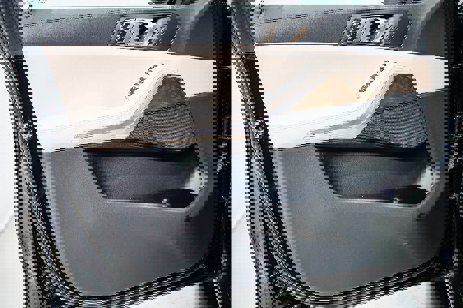 Used 2022 BMW X5 xDrive40i w/ Parking Assistance Package image 19