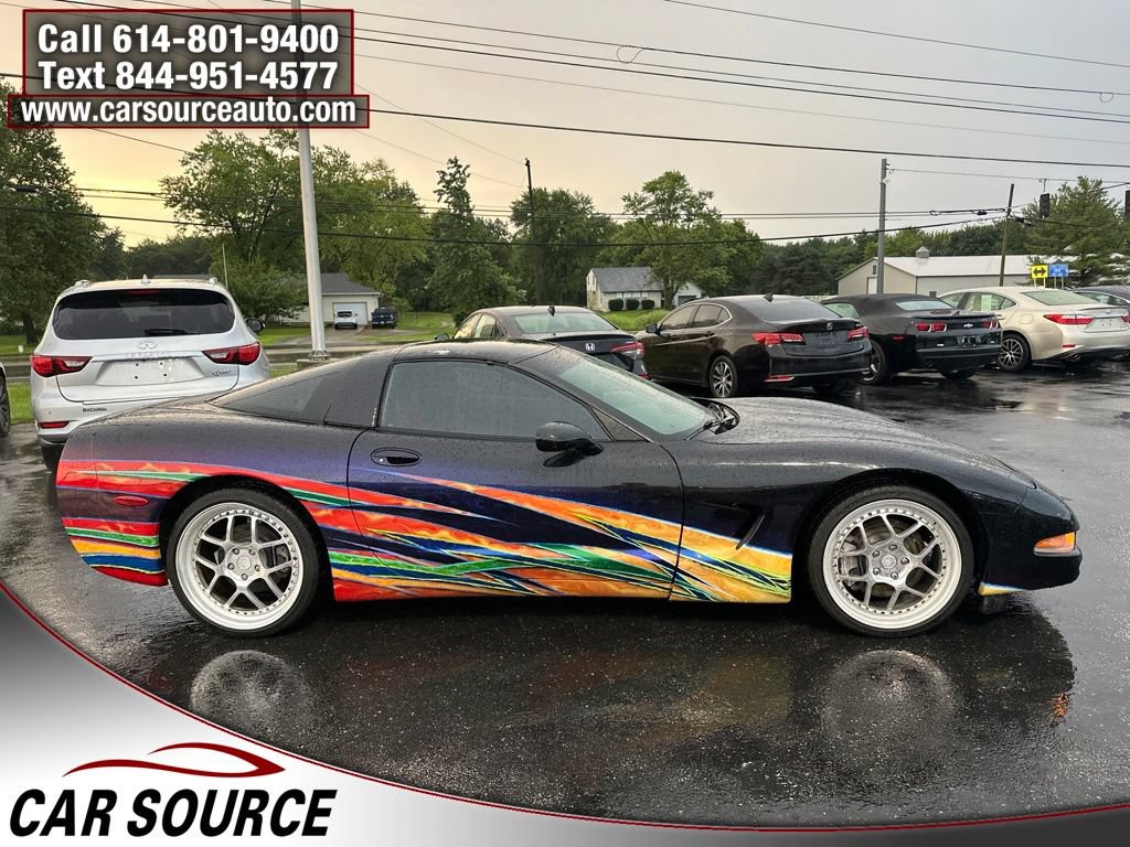 Used 1997 Chevrolet Corvette Coupe w/ Memory Pkg RWD image 10