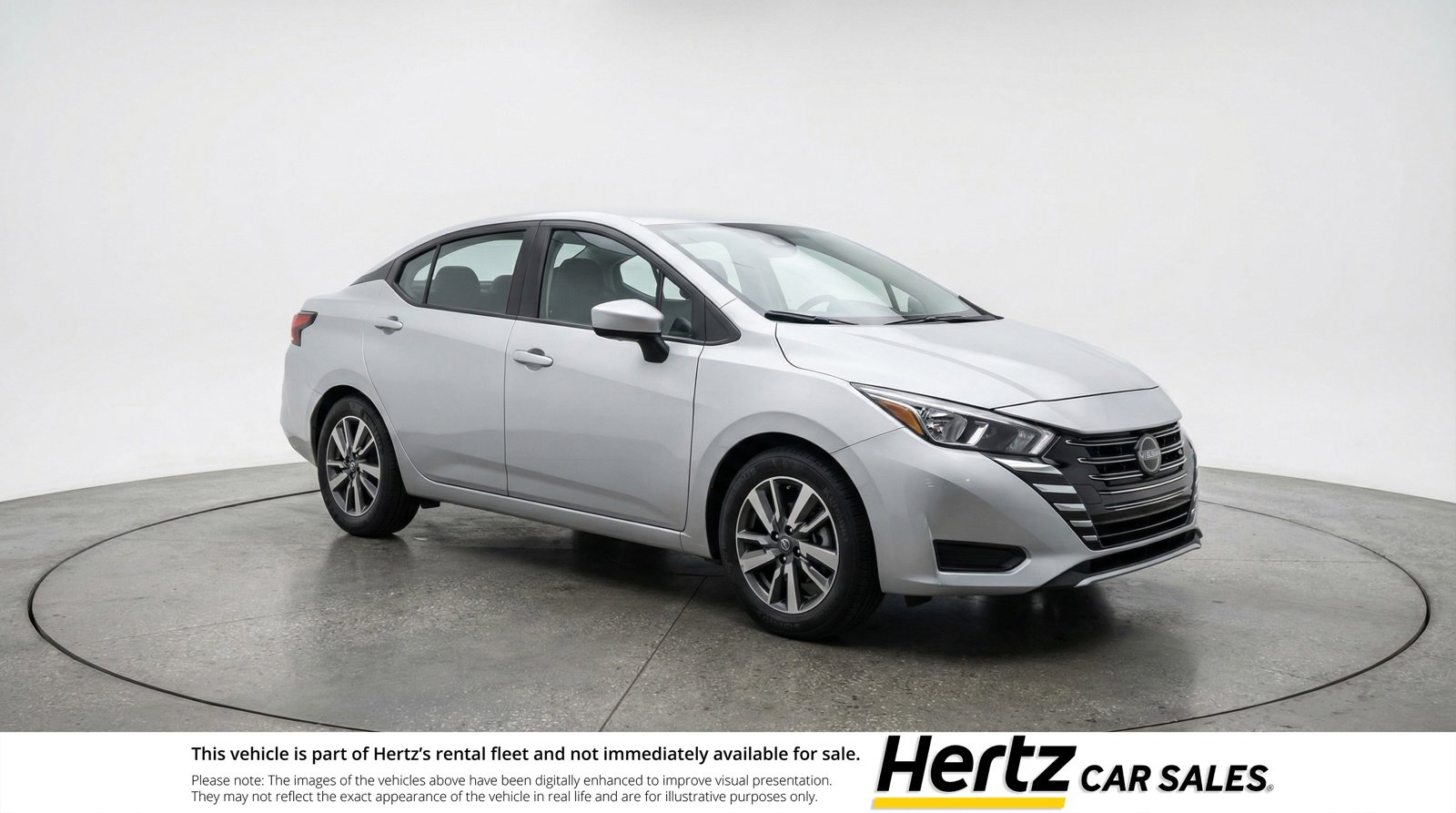 Used 2025 Nissan Versa SV image 1