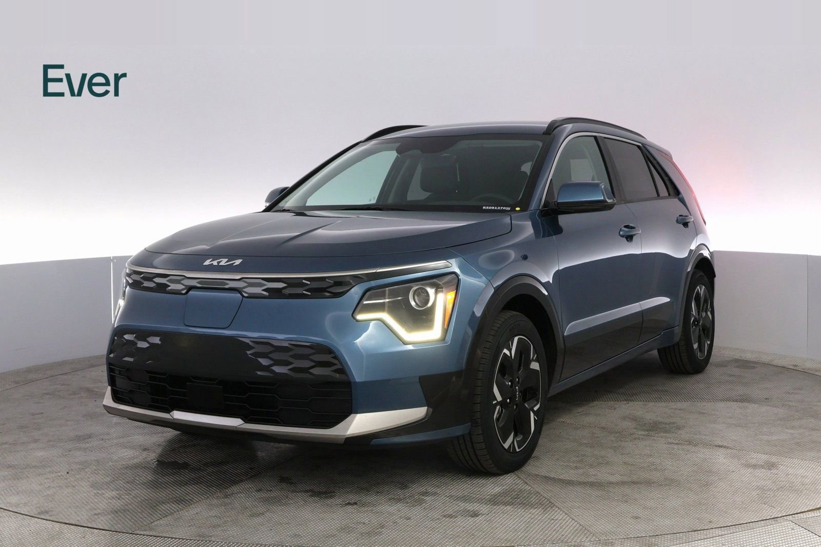 Used 2024 Kia Niro Wind image 2