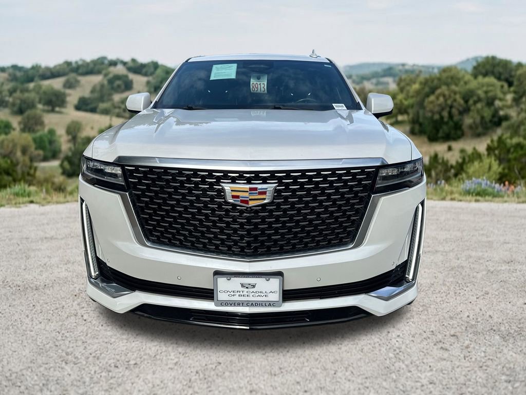 Used 2021 Cadillac Escalade Premium Luxury RWD image 2