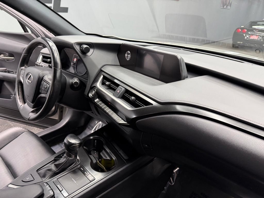 Used 2021 Lexus UX 200 w/ Accessory Package (Z1) FWD image 48