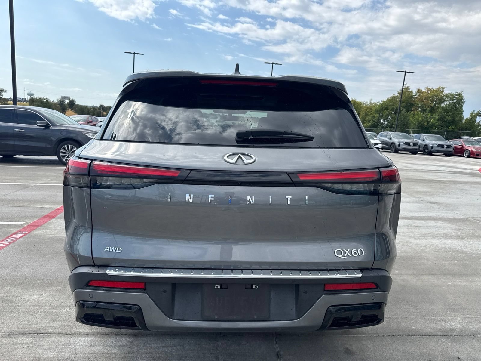 Used 2023 INFINITI QX60 Luxe w/ Cargo Package AWD/4WD image 4