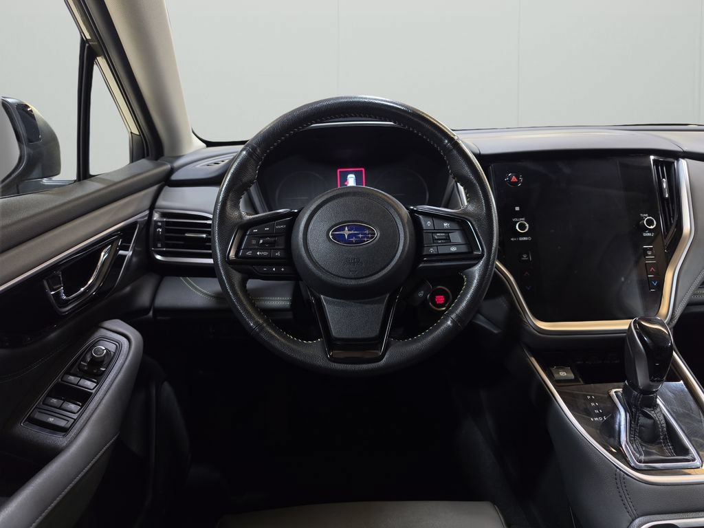 Used 2025 Subaru Outback Onyx Edition AWD/4WD image 17