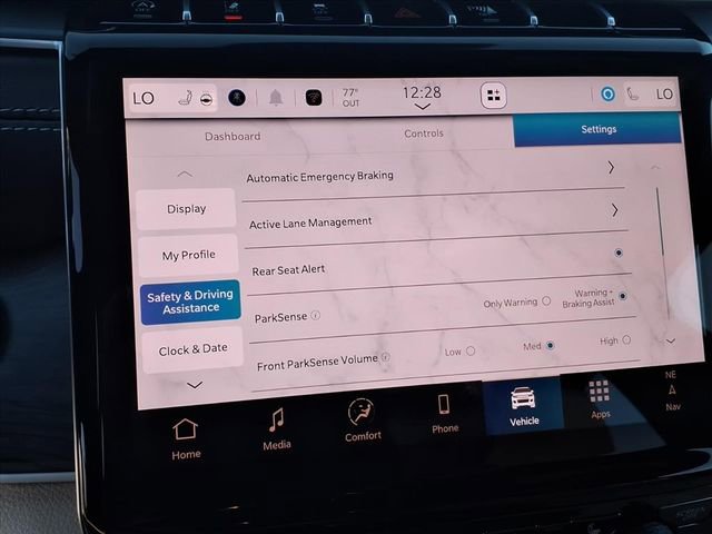 New 2025 Jeep Grand Cherokee L Limited w/ Luxury Tech Group II image 9