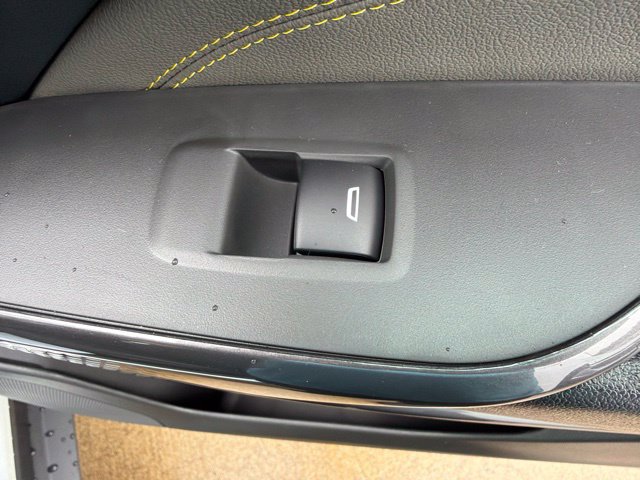 New 2026 Chevrolet Trax ACTIV w/ Driver Confidence Package FWD image 16
