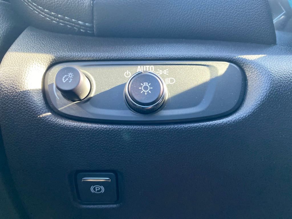 Used 2021 Chevrolet Blazer LT image 29