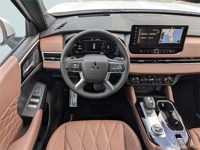 New 2025 Mitsubishi Outlander SEL image 15