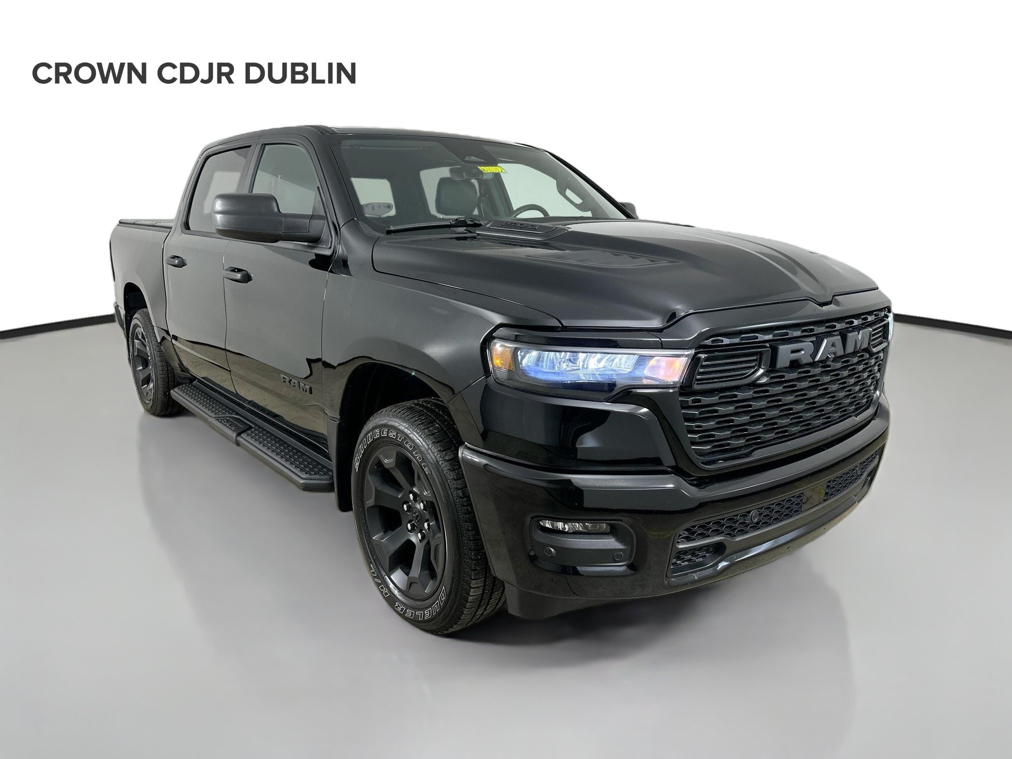 Used 2026 RAM 1500 Express AWD/4WD image 3
