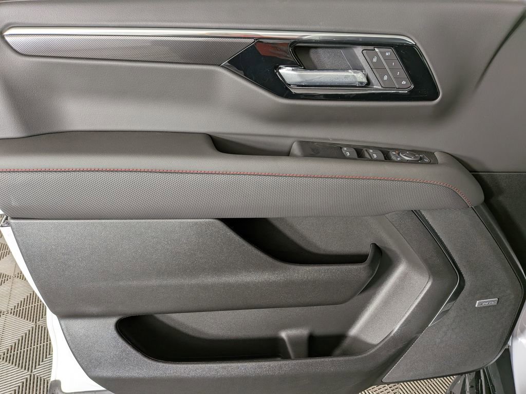 New 2026 Chevrolet Tahoe RST image 15