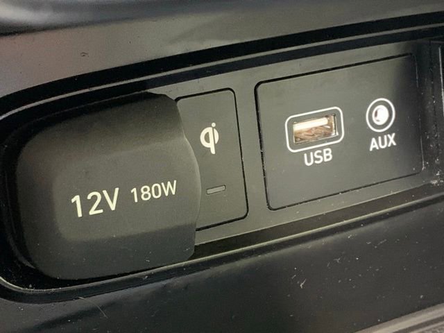 Used 2020 Hyundai Santa Fe SEL w/ Convenience + Premium Package AWD/4WD image 21