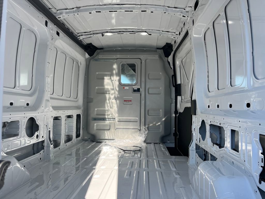 New 2025 Ford Transit 250 148 Medium Roof image 15
