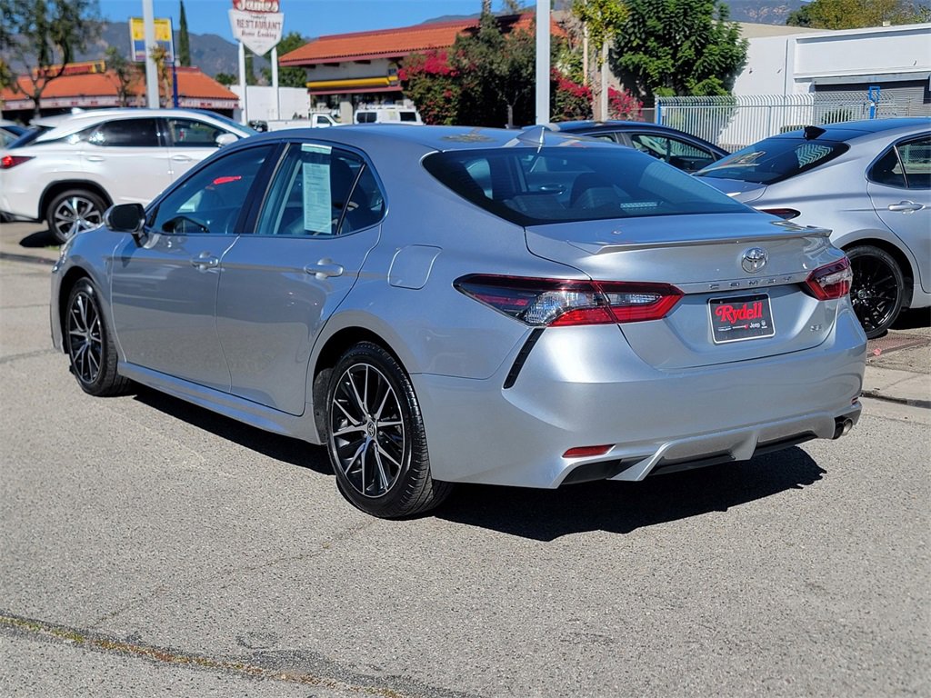 Used 2023 Toyota Camry SE image 6