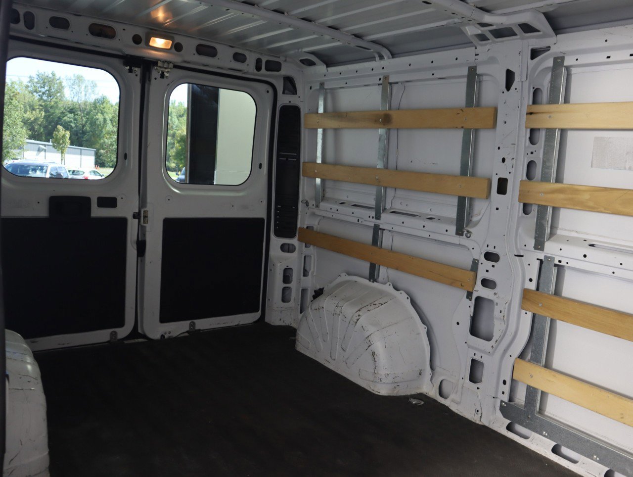 Used 2023 RAM ProMaster 2500 image 15