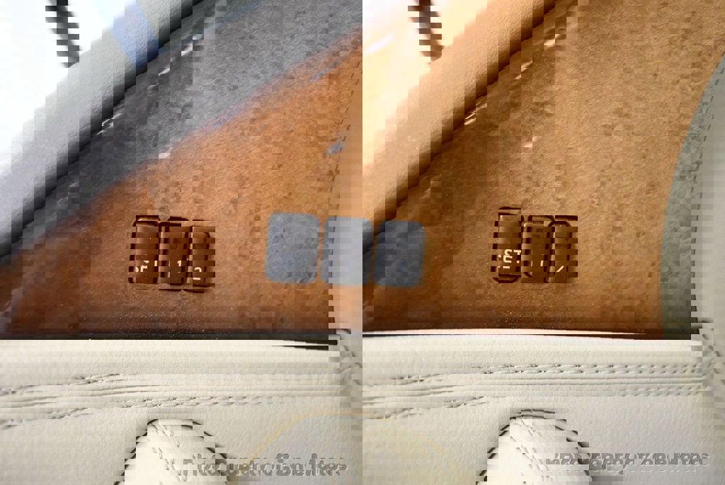 Used 2011 INFINITI QX56 4WD w/ Theater Pkg image 35