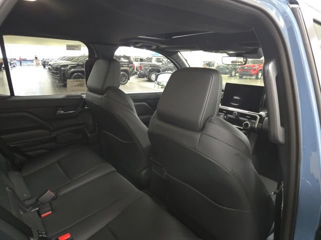 New 2026 Toyota 4Runner Limited AWD/4WD image 11