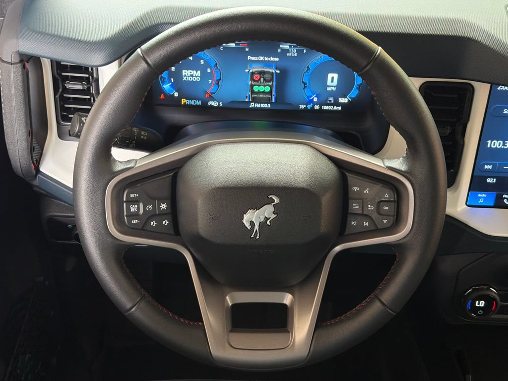 Used 2025 Ford Bronco Heritage Edition AWD/4WD image 4