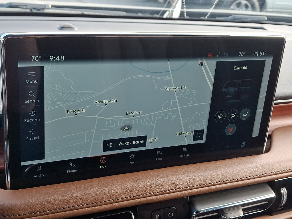 Certified 2022 Lincoln Nautilus Reserve AWD/4WD image 17