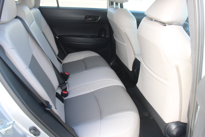 Certified 2024 Toyota Corolla Cross LE AWD/4WD image 17