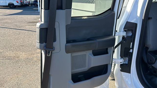 New 2026 Ford F550 4x4 SuperCab Super Duty image 24