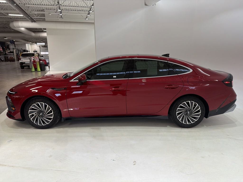 Certified 2025 Hyundai Sonata Limited image 6