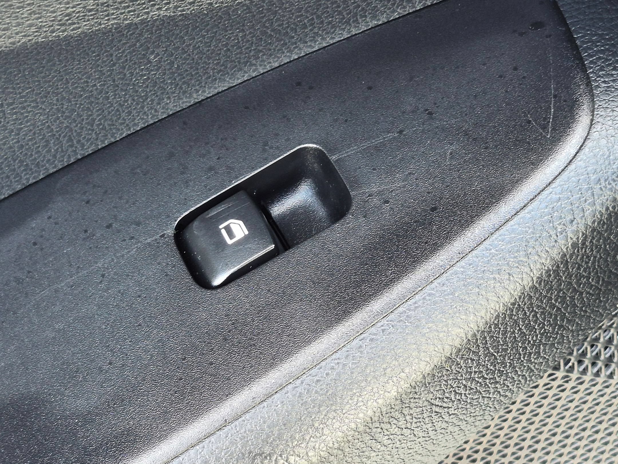 Used 2024 Kia Seltos S FWD image 29