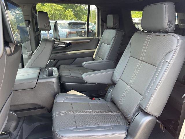 New 2026 Chevrolet Suburban High Country AWD/4WD image 23