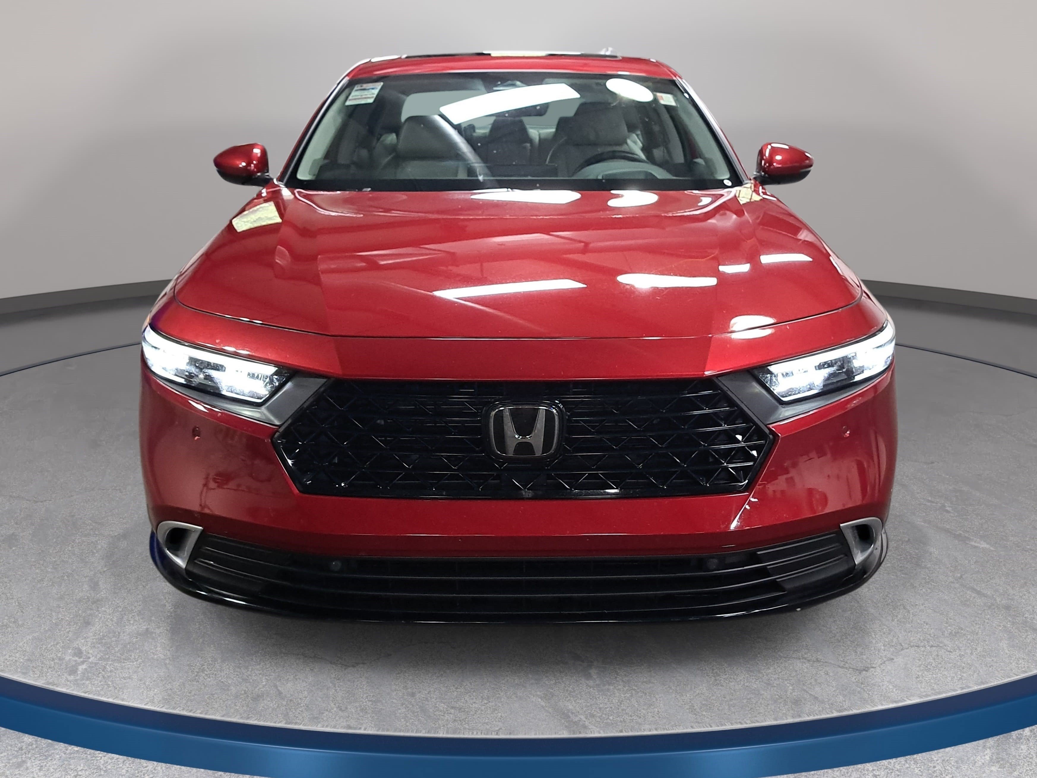 Used 2023 Honda Accord Touring image 2