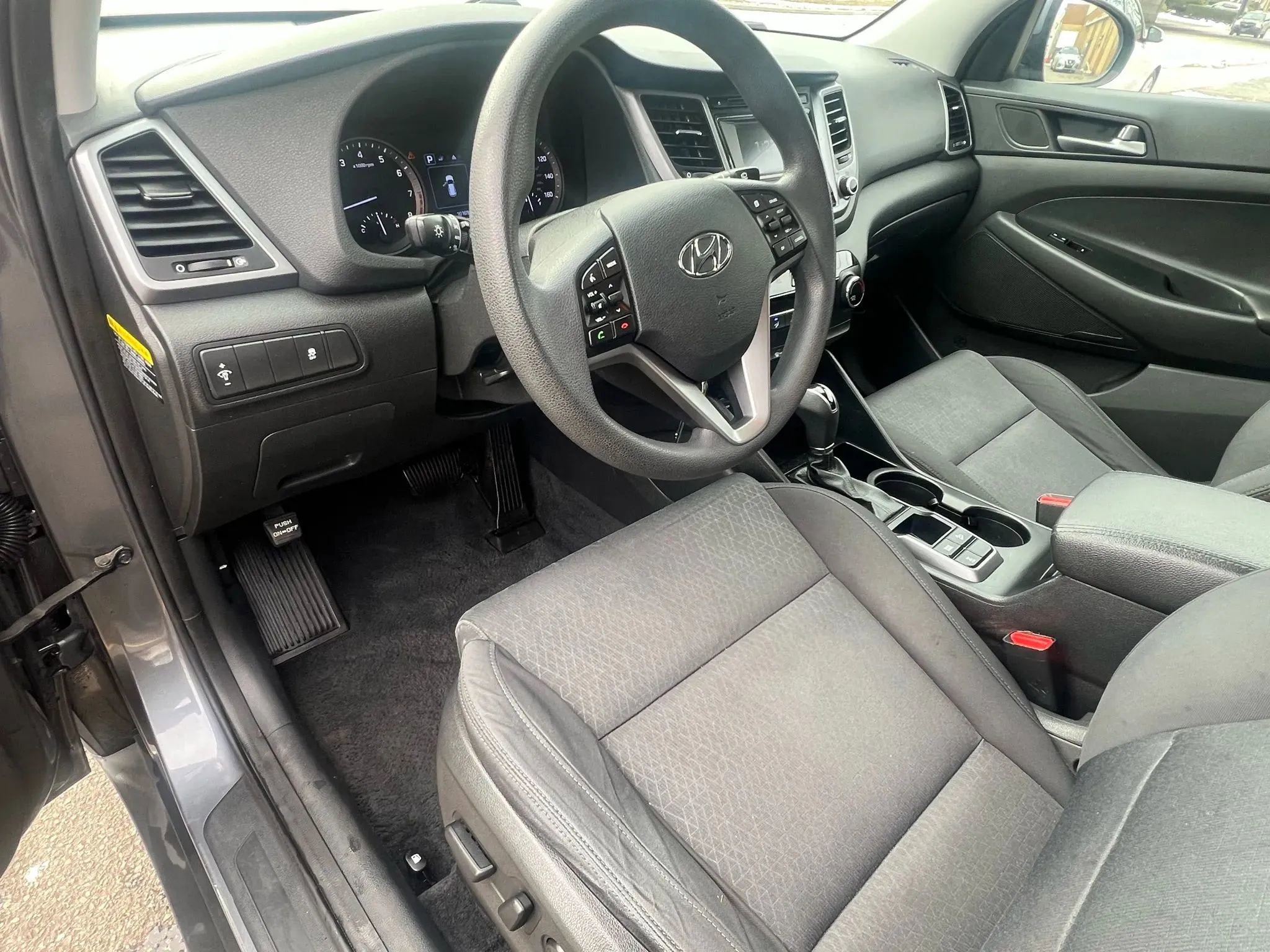 Used 2017 Hyundai Tucson SE image 24