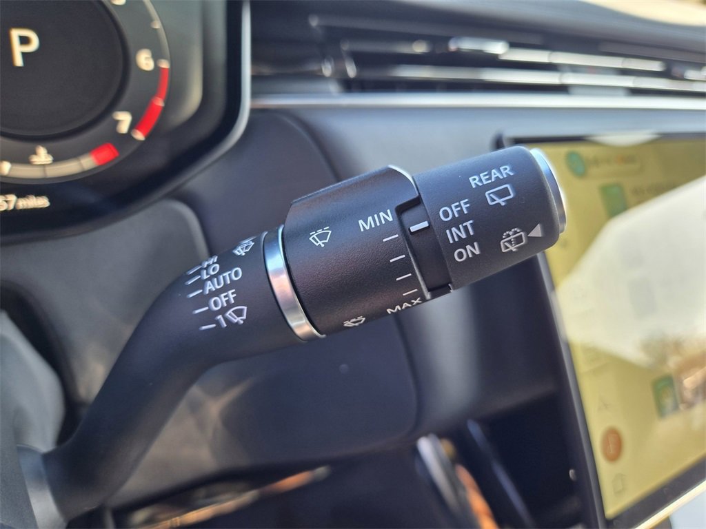 Used 2024 Land Rover Range Rover Sport Dynamic SE image 27