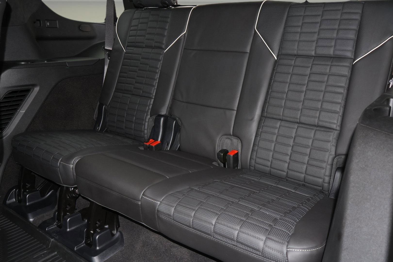 Used 2025 Cadillac Escalade V w/ LPO, ONYX Package image 10