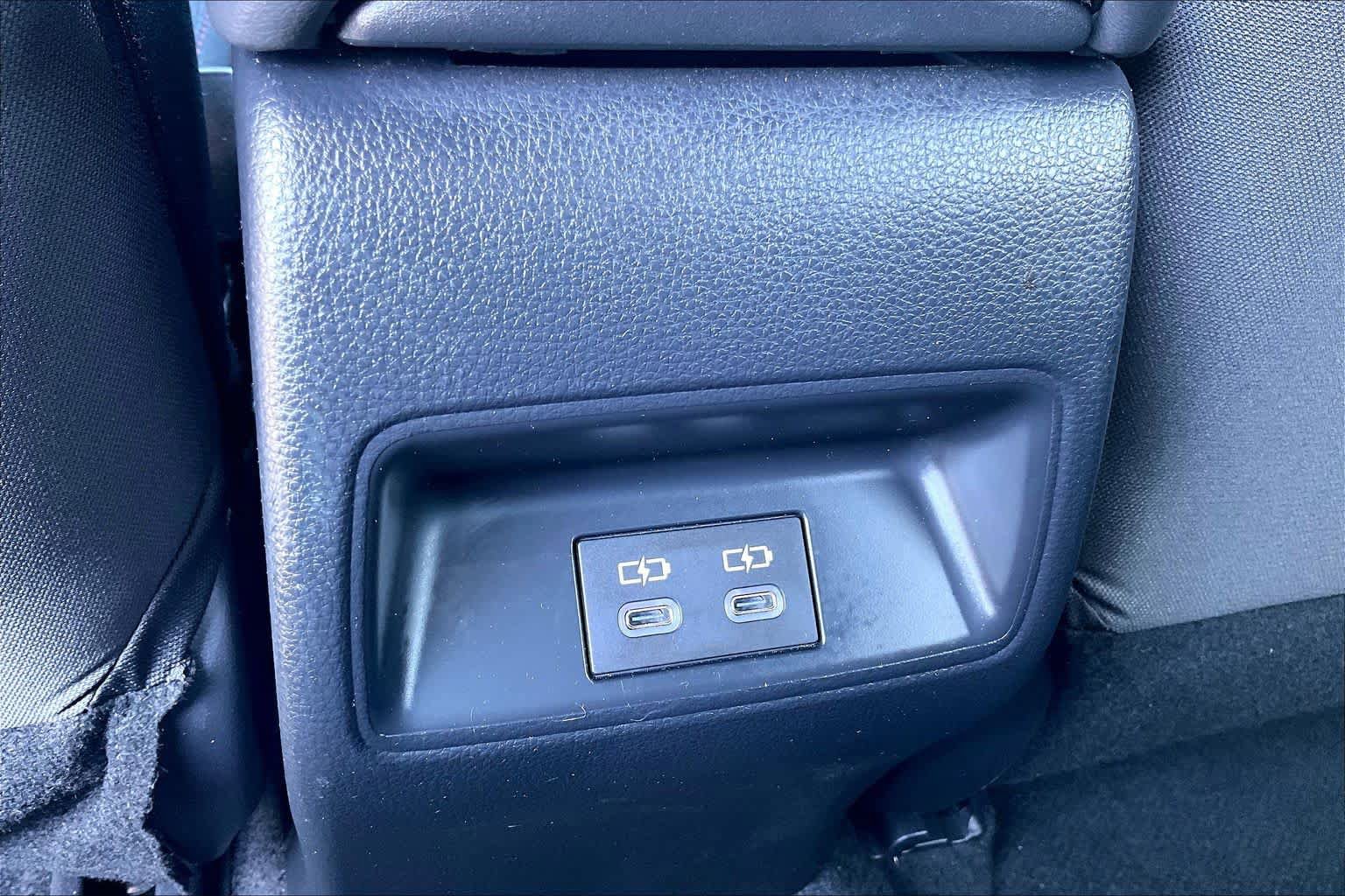 Used 2024 Toyota Corolla SE w/ SE Premium Package FWD image 32