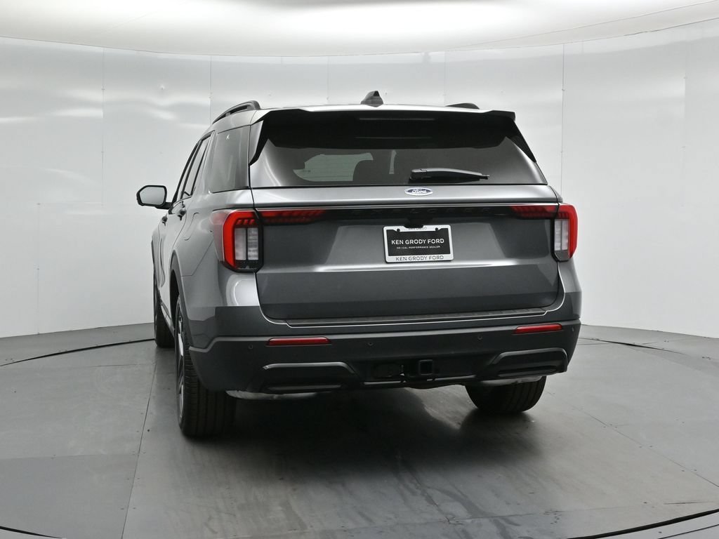 New 2026 Ford Explorer ST-Line w/ ST-Line Street Pack RWD image 27
