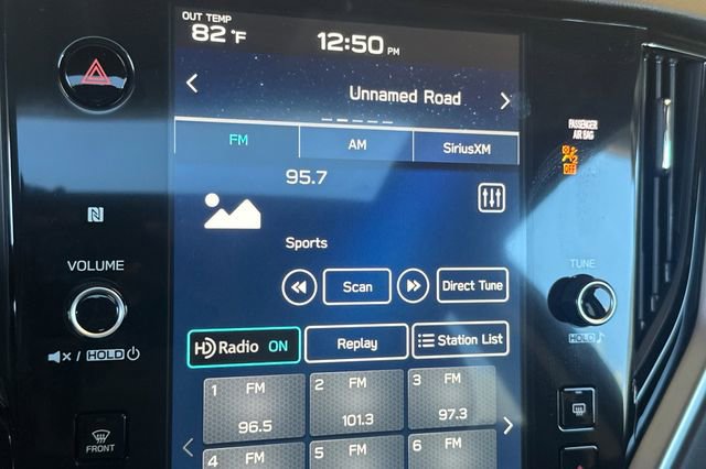 Used 2025 Subaru Outback Limited AWD/4WD image 18