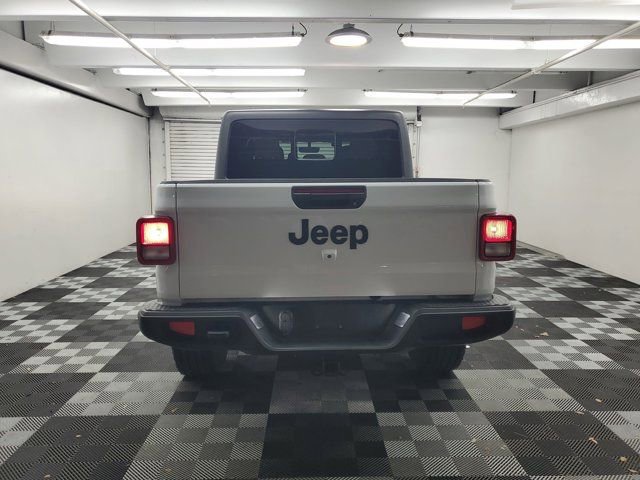 Used 2023 Jeep Gladiator Sport AWD/4WD image 5