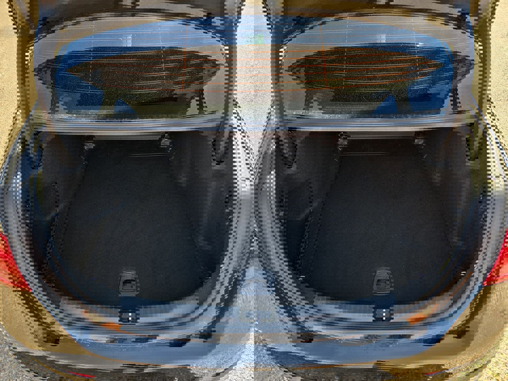 Used 2024 Mercedes-Benz C 300 Sedan image 12