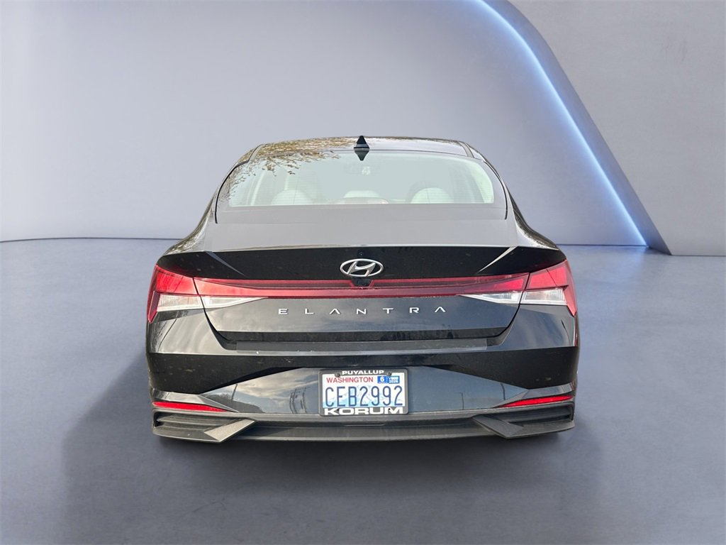 Used 2022 Hyundai Elantra SEL w/ Convenience Package image 4